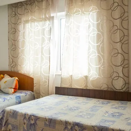 Casa Din Gradina Séjour à la ferme Eforie Sud (Constanta)